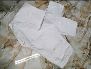 Stylish White Jens for Girls 😍