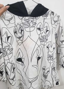 Abstract Lion Print Hooded Top