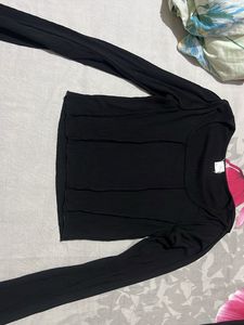 Chic Black Bell Sleeve Ribbed Top