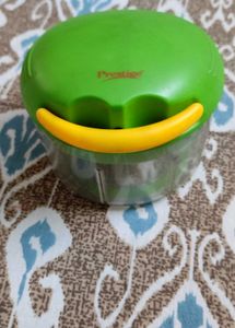 Prestige Vegetable Chopper ( thread loose h)