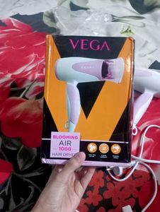 VEGA Blooming Air 1000 Hair Dryer