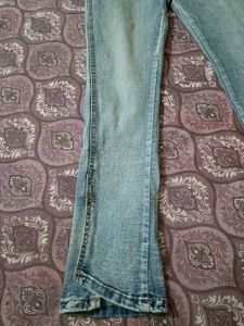 Light Wash Split Hem Flare Jeans