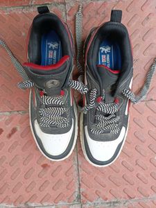 Men's Black and White Sneakers