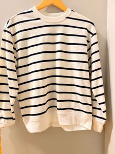 H &amp; M Striped Long Sleeve sweatshirt