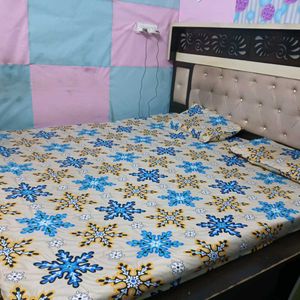 Premium Cotton Bedsheet with Pillow Covers