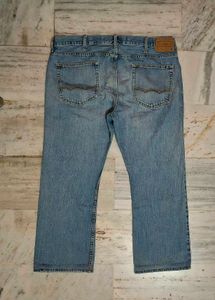 American Eagle Light Wash Jeans