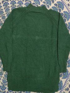 Elegant Green Knit Sweater