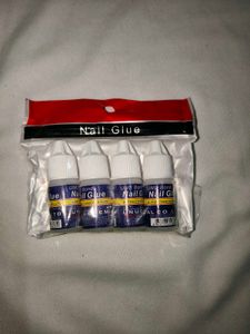 Pack of 4 Nail Glue [Lasts upto 2-3 Weeks]