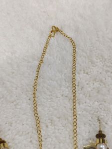 Chain , Pendant And Earing Set