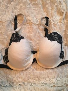 Victoria secret White Lace Trim Bra