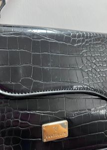 Chic Croc Embossed Shoulder Bag