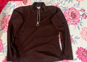 Ribbed Zip-Up Crop Top