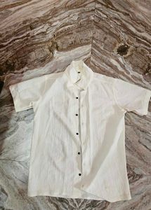 Comfortable White Short Sleeve Top
