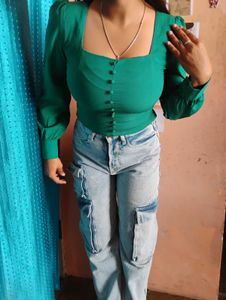 ✨🥀Size:-Xs, s, m Emerald Green Button-Up Top🥀✨