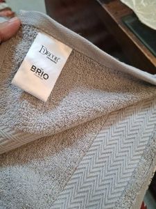 D DECOR TOWEL