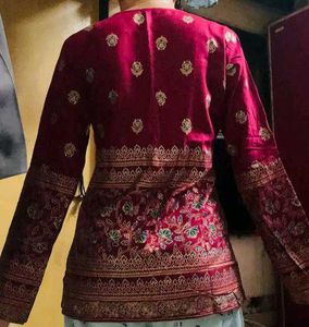 Elegant Maroon Kurta Top