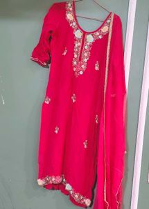 Vibrant Pink Embroidered Kurta