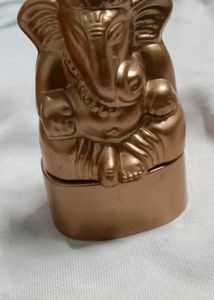Ganesha  sindur dani