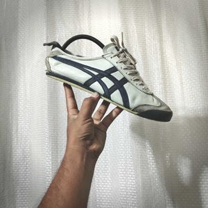 Onitsuka Tiger Sneakers