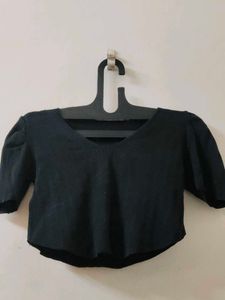 Black V-Neck Puff Sleeve Crop Top
