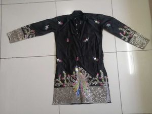 Elegant Black Kurta with Peacock Embroidery