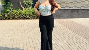 Retro Swirl Print Camisole Top