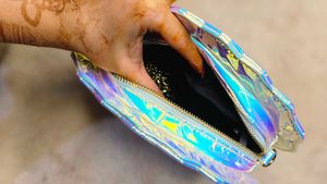 Shell Shaped Pouch