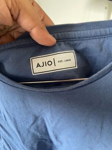 Blue tshirt