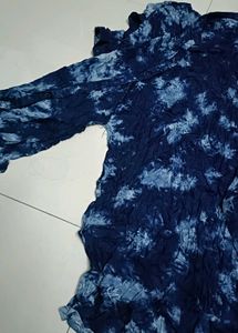 Tie-Dye Long Sleeve Top