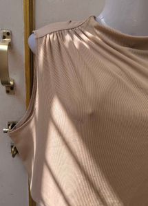 Chic Mock Neck Sleeveless Crop Top