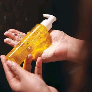 Namya Intimate Wash With Hldi Chandan