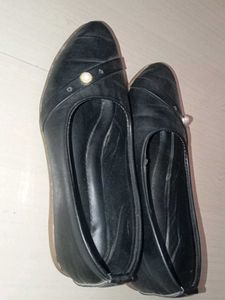 Stylish Black Bellies with Pearl Detail