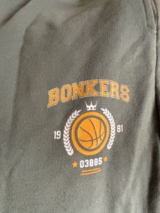 Bonkers corner women’s green mid rise straight fit