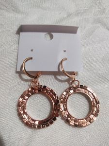 Ad Stone Earrings😍😍