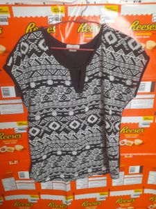 Emi &amp; Joe Women's Graphic Print Top