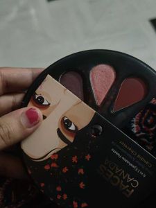 FACES CANADA 6 in 1 Eyeshadow Palette