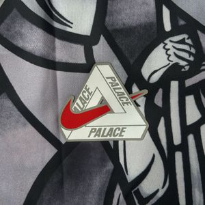 Nike x Palace England Jersey – Grey