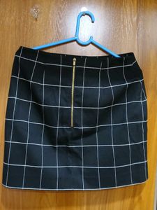 Black &amp; White Grid Mini Skirt