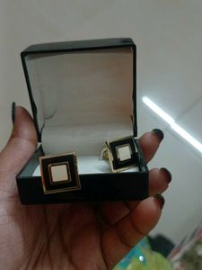 Cufflinks