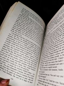 Gone Girl by Gillian Flynn - Bestselling Novel