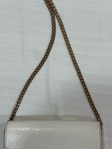accesorize london sling bag