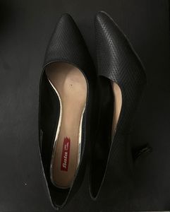 Bata Black Pumps