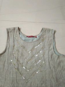 Raisin Embellished Kurta