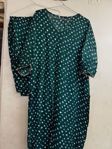 Elegant Green Kurta Set with White Print