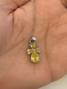 Charming Yellow Stone Pendant