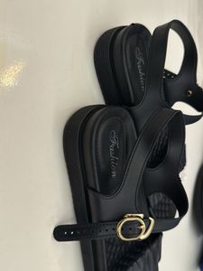 Chic Black Ruched Strap Sandals