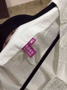 Elegant White Chikankari Kurta