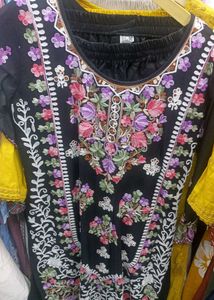 Elegant Embroidered  Kurti set