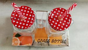 2 pieces glass bottles