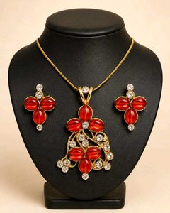 Stunning Red Stone Pendant & Earring Set